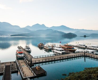 ทัวร์ส่วนตัวไต้หวัน ซันมูนเลค หมู่บ้านสายรุ้ง สวนสนุก Formosan 4 วัน 3 คืน